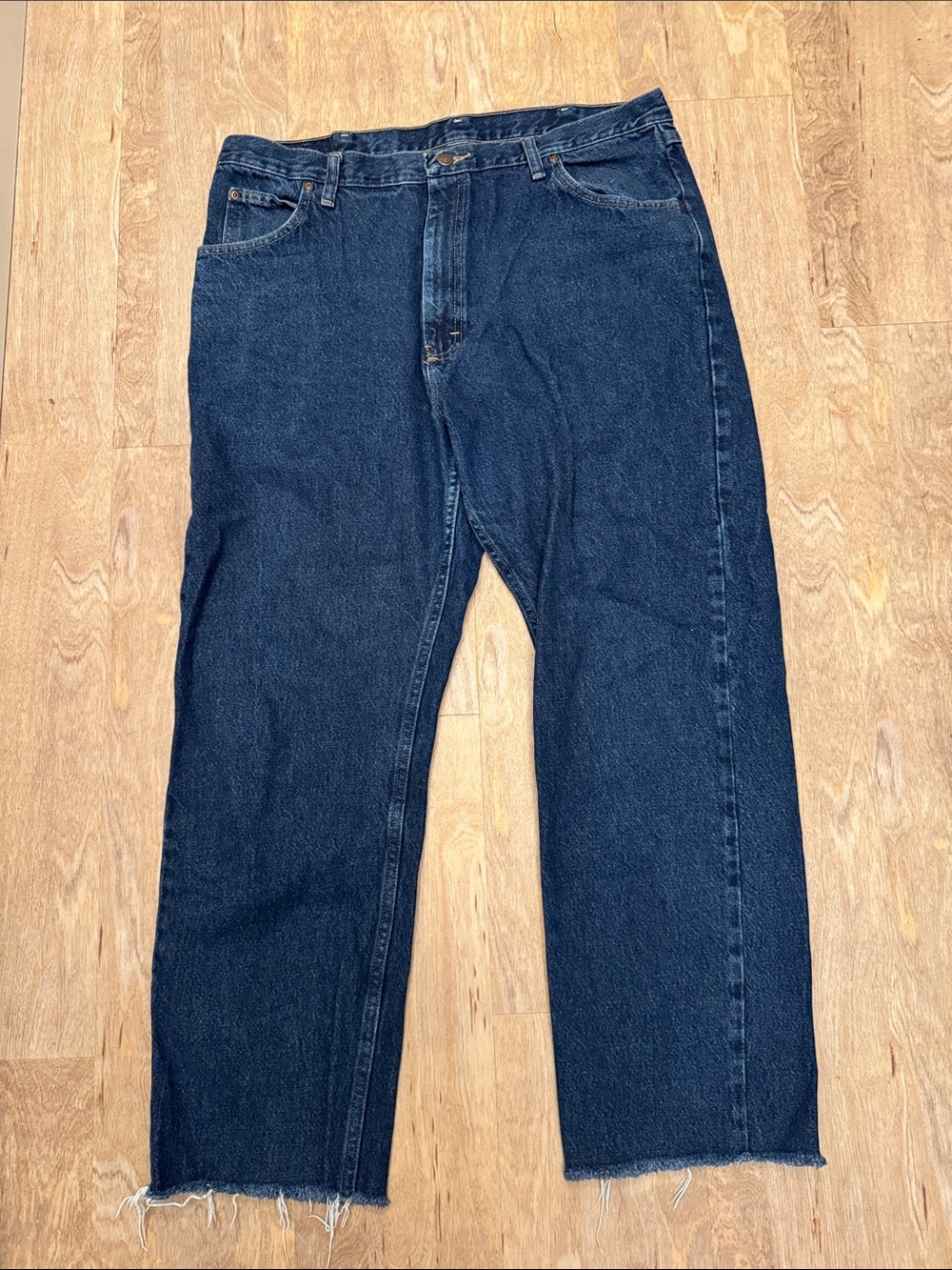 Wrangler Men's Dark Blue Denim Jeans - Classic Straight Fit